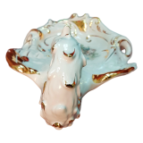 блюдо с отделкой золотом