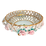 Объемные цветы ручной работы на вазе Tiche