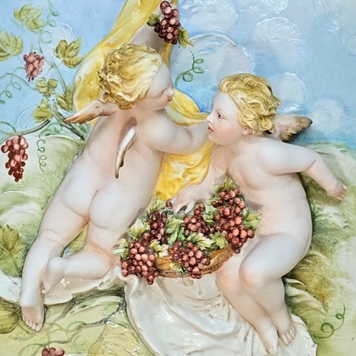 Картина барельеф «Ангелочки с виноградом», багет, Италия