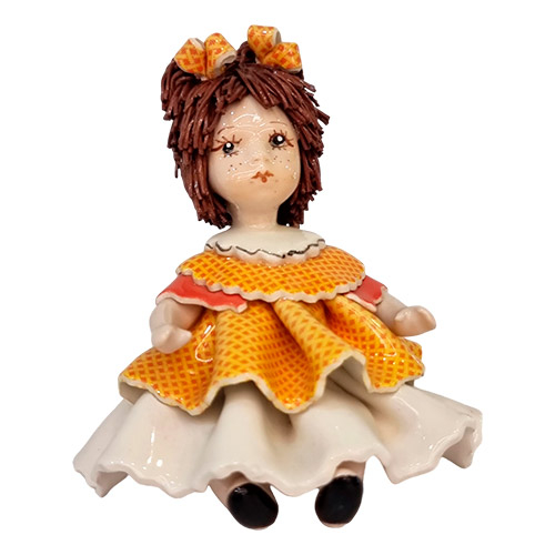 Статуэтка «Кукла сидящая с темными волосами в оранжевом платье», ручная работа, керамика, Италия